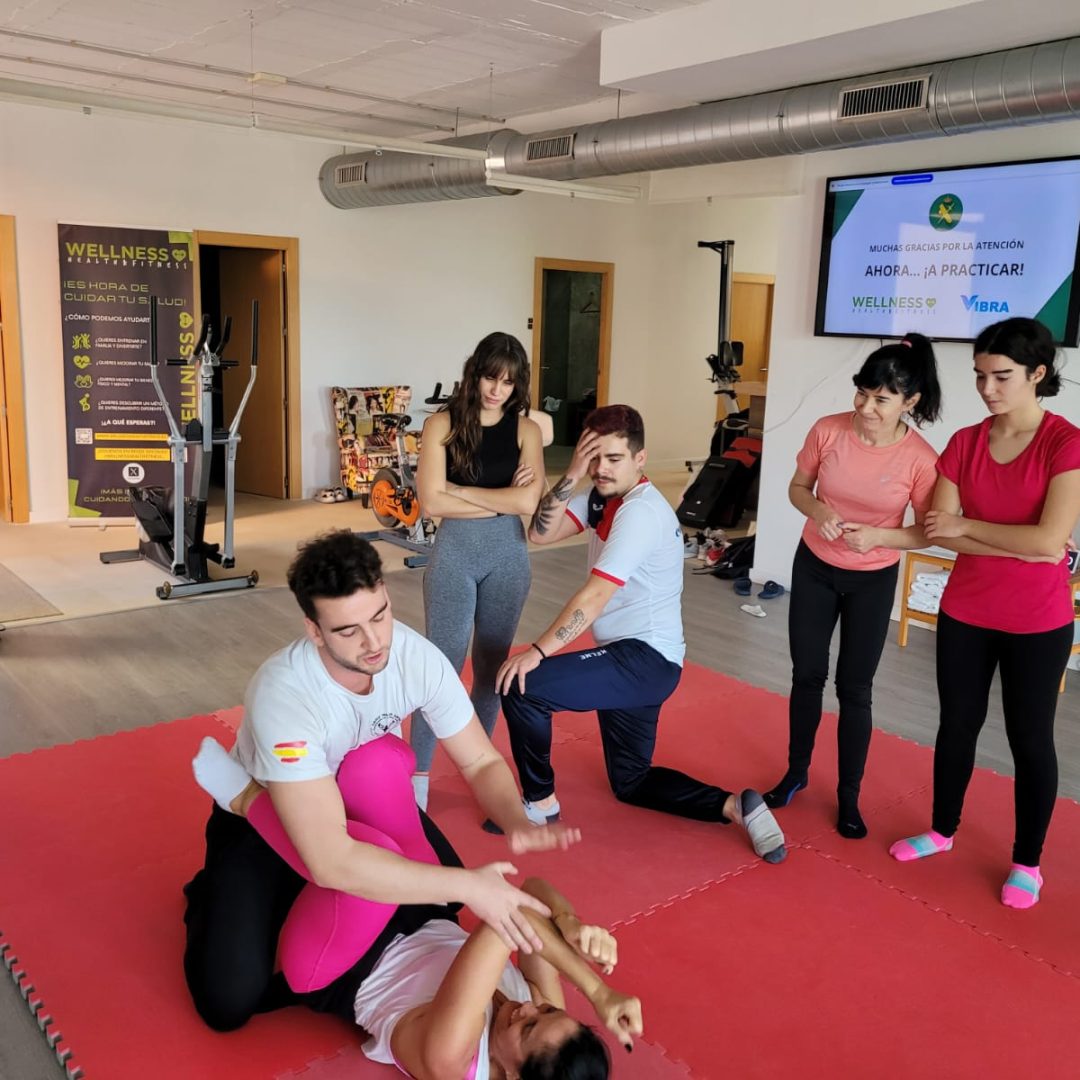 Seminario defensa personal para el centro WELLNESS HEALTH & FITNESS.